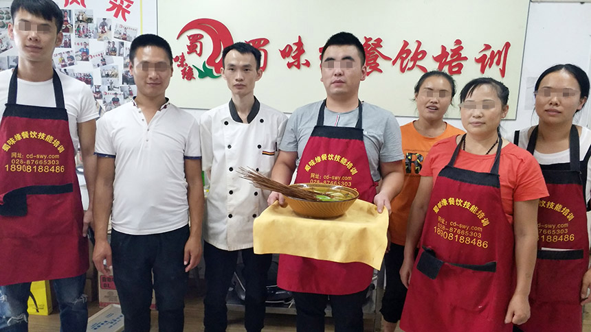 成都串串香培訓(xùn)哪個(gè)好？成都串串培訓(xùn)學(xué)校