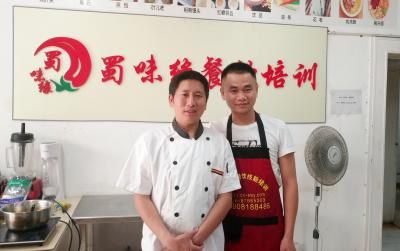 什么季節(jié)吃好火鍋?zhàn)詈?？吃火鍋有什么注意事?xiàng)？