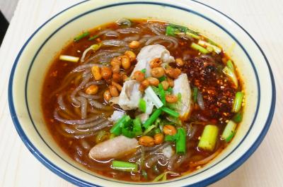 手工肥腸粉技術(shù)培訓(xùn)班哪里好？通過全程實操一人一灶