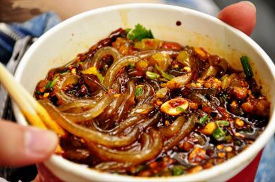 四川酸辣粉技術(shù)培訓(xùn)班哪里好？都會(huì)定期跟蹤指導(dǎo)