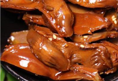 成都現(xiàn)撈鹵菜技術(shù)培訓(xùn)哪里正宗？餐飲小吃培訓(xùn)公司