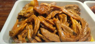 四川學(xué)鹵菜技術(shù)做法哪里好？鹵菜拌料的制作