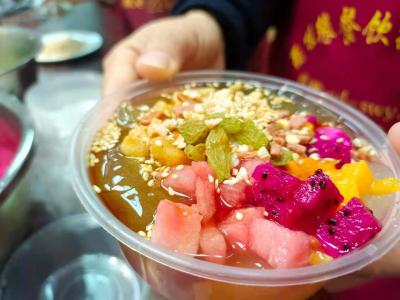 冰粉小吃技術(shù)培訓(xùn)學(xué)校哪里好？培訓(xùn)各種佐料的搭配