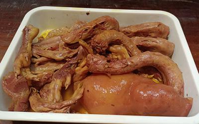 正宗現(xiàn)撈鹵菜教學(xué)哪里味道好？正宗鹵菜培訓(xùn)學(xué)校