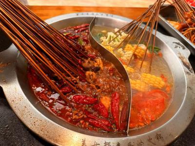 四川串串技術(shù)培訓(xùn)多少錢？成都開心貓串串培訓(xùn)學(xué)校