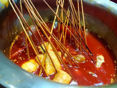 冷熱串串培訓(xùn)在哪里學(xué)？成都串串湯底怎么做?