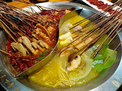 學(xué)串串香培訓(xùn)學(xué)費多少錢？成都串串鍋底培訓(xùn)多少錢？