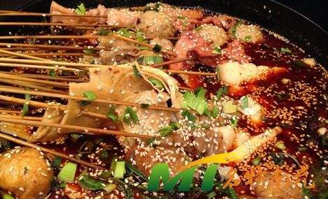 成都串串香培訓(xùn)班哪家好？培訓(xùn)成都串串冒菜多少錢(qián)？