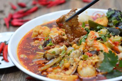 重慶學(xué)冒菜技術(shù)培訓(xùn)哪家好？冒菜技術(shù)培訓(xùn)學(xué)校