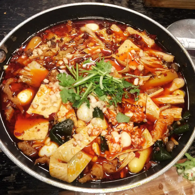 冒菜技術(shù)培訓(xùn)哪里好一點(diǎn)？成都冒菜培訓(xùn)選擇指南