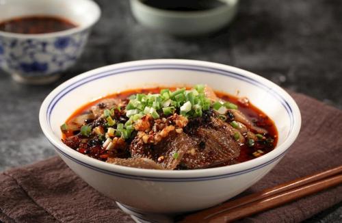 冒菜技術(shù)培訓(xùn)哪里好一點(diǎn)？成都蜀味緣冒菜培訓(xùn)